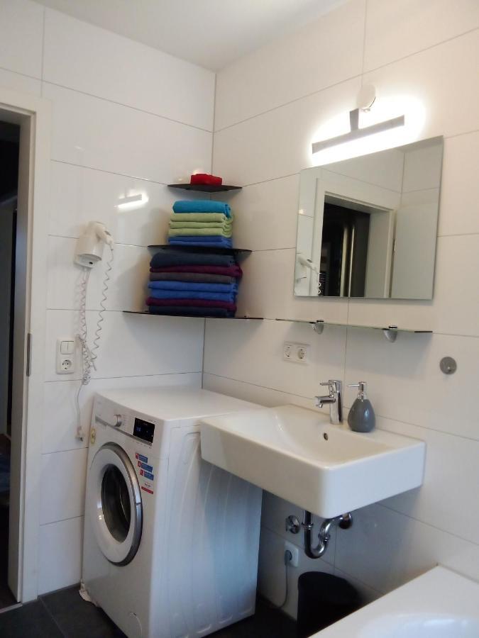 Apartments - Geraeumige 95 Qm Mit Balkon Аугсбург Екстер'єр фото